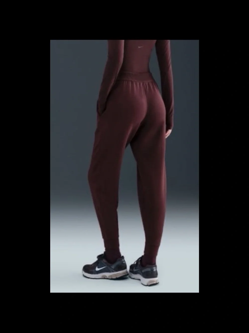 NWT Nike Women's 24.7 ImpossiblySoft Mid-Rise Joggers Sz Small